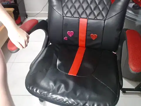 Snapshot of yelingyeon chatting on 03-06-25, 01:37 yelingyeon online show from 03-06-25, 01:37