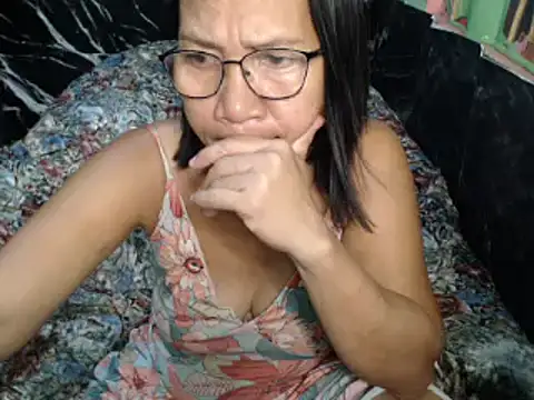 ASIANDOLLY4U online show from 04-26-26, 10:40