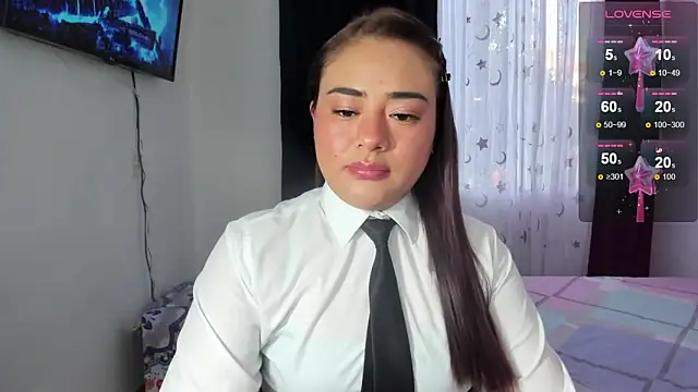 Snapshot of ReyleDoll chatting on 04-07-26, 10:42 ReyleDoll online show from 04-07-26, 10:42