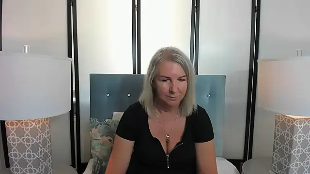 EricaTop online show from 03-23-25, 08:59