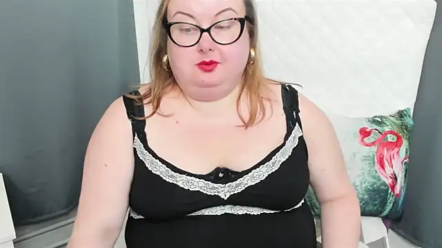 Snapshot of dirtyBonnie chatting on 12-17-24, 09:17 dirtyBonnie online show from 12-17-24, 09:17