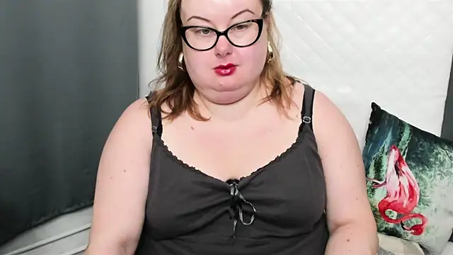 Snapshot of dirtyBonnie chatting on 12-22-24, 06:06 dirtyBonnie online show from 12-22-24, 06:06