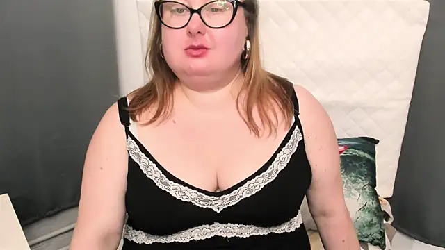 Snapshot of dirtyBonnie chatting on 01-24-25, 10:53 dirtyBonnie online show from 01-24-25, 10:53