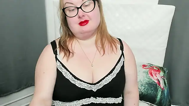 Snapshot of dirtyBonnie chatting on 02-18-25, 09:10 dirtyBonnie online show from 02-18-25, 09:10