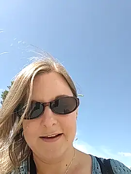 SwedishJennifer online show from 05-28-26, 12:02