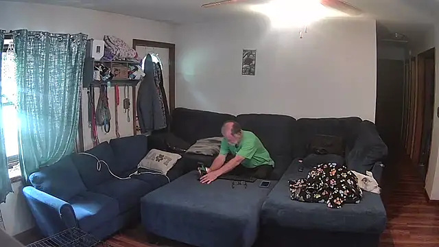 Snapshot of Sweet_Sexy1963 chatting on 09-24-25, 02:53 Sweet Sexy1963 online show from 09-24-25, 02:53