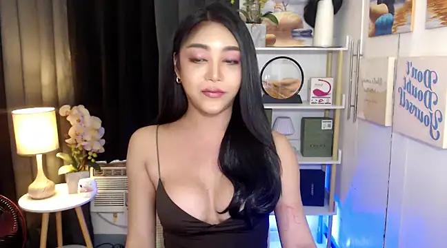 Snapshot of AsianMariaTs chatting on 01-13-25, 11:52 AsianMariaTs online show from 01-13-25, 11:52