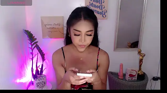 Snapshot of AsianMariaTs chatting on 03-09-25, 02:21 AsianMariaTs online show from 03-09-25, 02:21