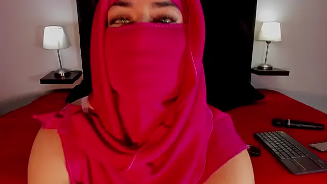 Snapshot of Zafira_Alabi chatting on 01-19-25, 09:13 Zafira Alabi online show from 01-19-25, 09:13