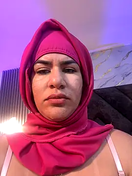 Snapshot of Zafira_Alabi chatting on 10-02-25, 02:46 Zafira Alabi online show from 10-02-25, 02:46