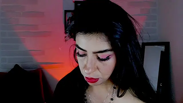 Snapshot of sky_girl1 chatting on 12-23-24, 08:33 sky girl1 online show from 12-23-24, 08:33