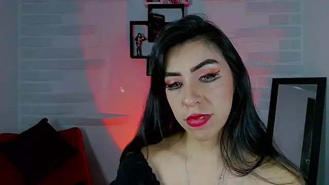 Snapshot of sky_girl1 chatting on 01-09-25, 06:27 sky girl1 online show from 01-09-25, 06:27