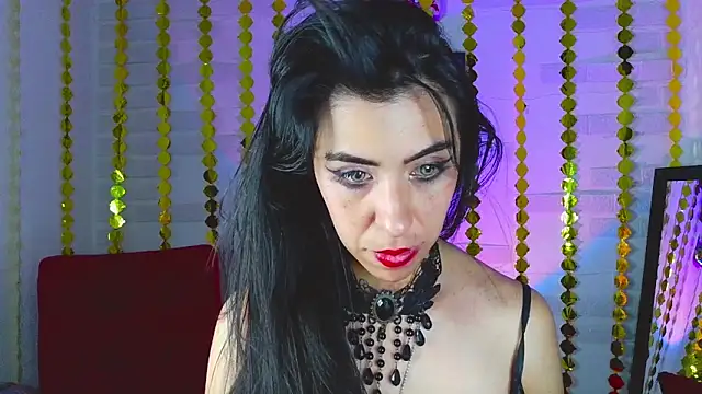 Snapshot of sky_girl1 chatting on 03-08-25, 06:43 sky girl1 online show from 03-08-25, 06:43