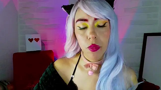 Snapshot of sky_girl1 chatting on 03-18-25, 02:36 sky girl1 online show from 03-18-25, 02:36