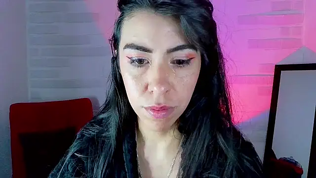 Snapshot of sky_girl1 chatting on 03-22-25, 04:03 sky girl1 online show from 03-22-25, 04:03