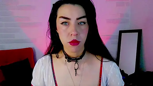 Snapshot of sky_girl1 chatting on 10-18-25, 02:58 sky girl1 online show from 10-18-25, 02:58