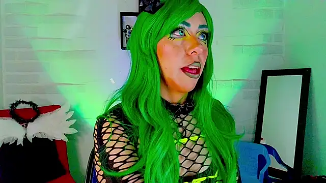 Snapshot of sky_girl1 chatting on 10-31-25, 04:02 sky girl1 online show from 10-31-25, 04:02