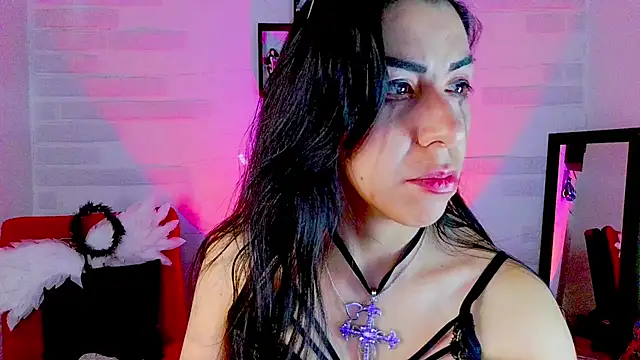 Snapshot of sky_girl1 chatting on 11-06-25, 08:43 sky girl1 online show from 11-06-25, 08:43