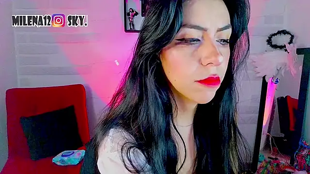 Snapshot of sky_girl1 chatting on 11-25-25, 03:39 sky girl1 online show from 11-25-25, 03:39