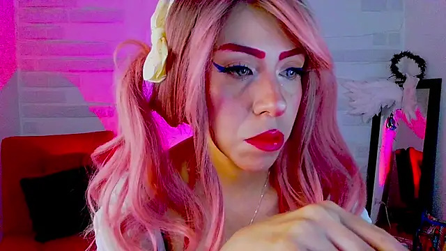 Snapshot of sky_girl1 chatting on 11-26-25, 06:58 sky girl1 online show from 11-26-25, 06:58