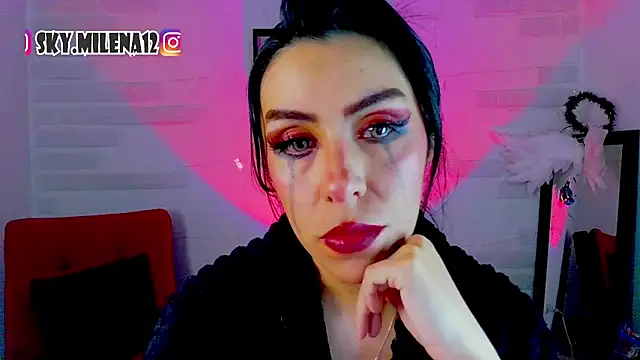 Snapshot of sky_girl1 chatting on 11-27-25, 06:15 sky girl1 online show from 11-27-25, 06:15