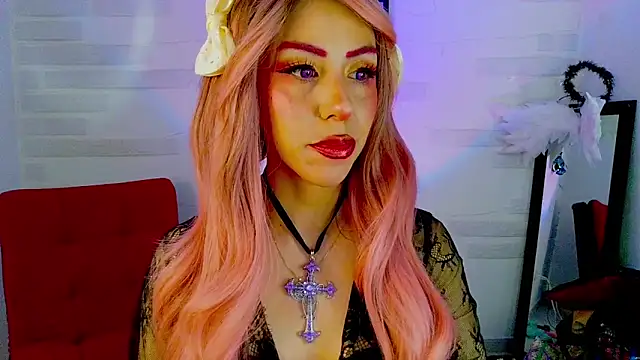 Snapshot of sky_girl1 chatting on 12-01-25, 04:34 sky girl1 online show from 12-01-25, 04:34