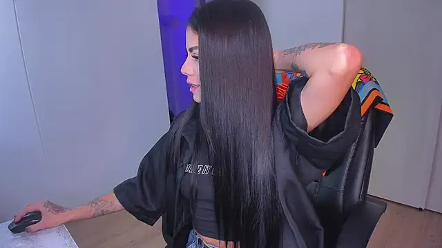 Snapshot of Lisegg_ chatting on 10-07-25, 10:56 Lisegg online show from 10-07-25, 10:56