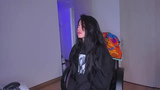 Snapshot of Lisegg_ chatting on 11-18-25, 08:13 Lisegg online show from 11-18-25, 08:13