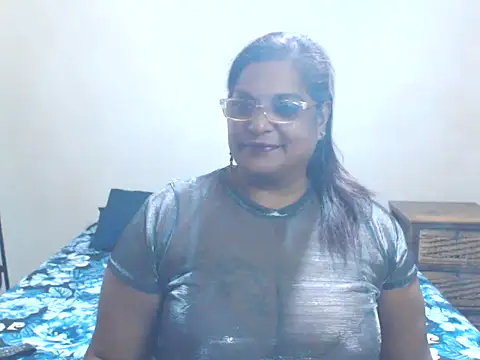 Snapshot of sexylax17 chatting on 10-21-25, 05:35 sexylax17 online show from 10-21-25, 05:35