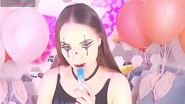 Snapshot of LexiKiss chatting on 01-28-25, 09:41 LexiKiss online show from 01-28-25, 09:41