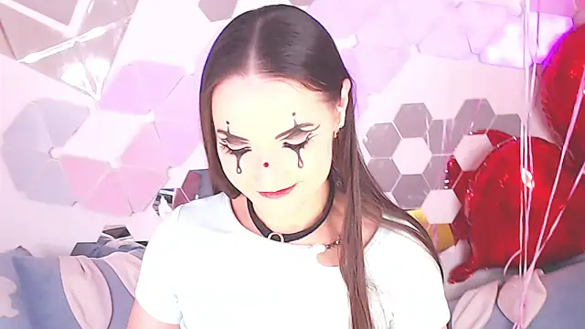 Snapshot of LexiKiss chatting on 02-08-25, 11:55 LexiKiss online show from 02-08-25, 11:55