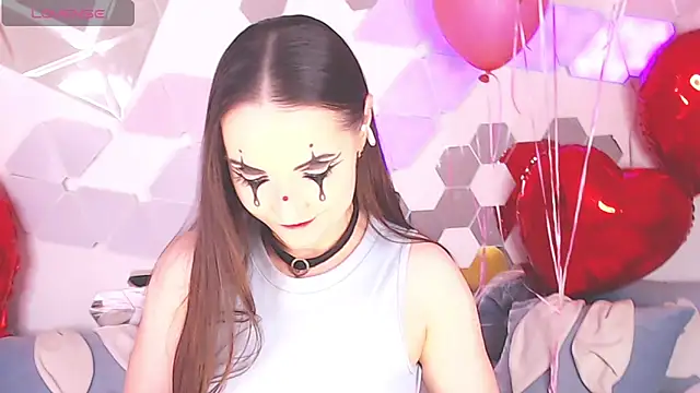 Snapshot of LexiKiss chatting on 02-13-25, 09:30 LexiKiss online show from 02-13-25, 09:30