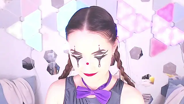 Snapshot of LexiKiss chatting on 09-09-25, 07:19 LexiKiss online show from 09-09-25, 07:19