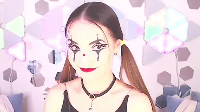 Snapshot of LexiKiss chatting on 10-14-25, 02:23 LexiKiss online show from 10-14-25, 02:23