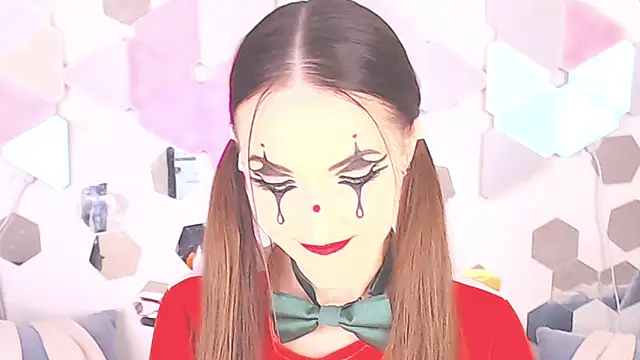 Snapshot of LexiKiss chatting on 10-15-25, 07:25 LexiKiss online show from 10-15-25, 07:25