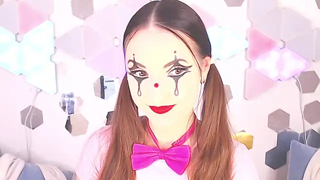 Snapshot of LexiKiss chatting on 10-20-25, 08:53 LexiKiss online show from 10-20-25, 08:53