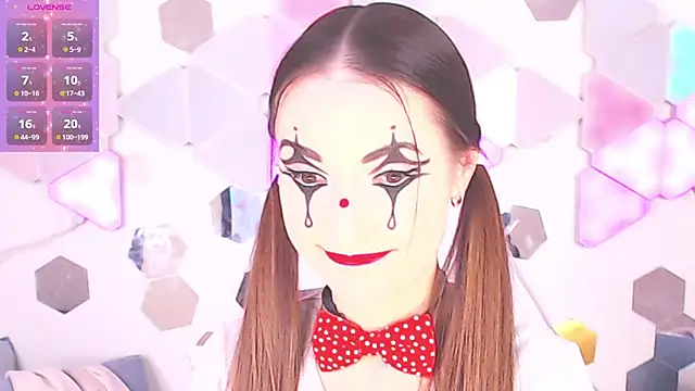 LexiKiss online show from 11-20-25, 12:22