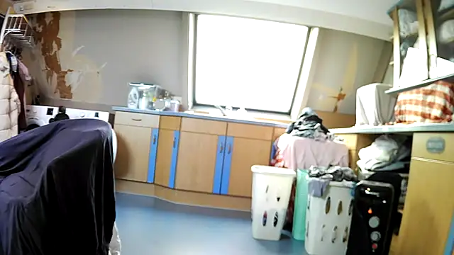 SexyAmanda32 online show from 12-21-25, 12:45