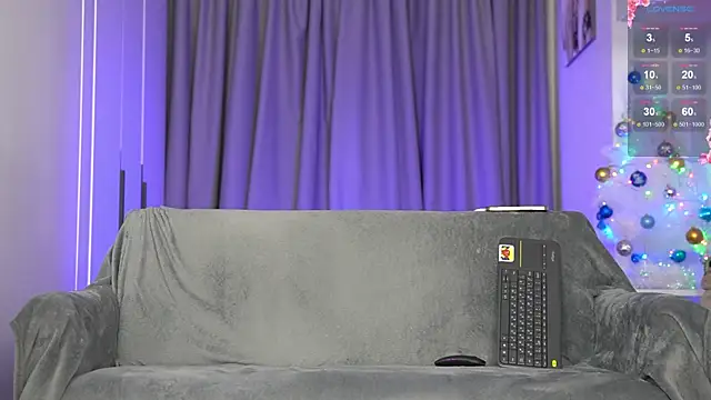 Snapshot of NickHOWLEN chatting on 12-23-24, 07:20 NickHOWLEN online show from 12-23-24, 07:20