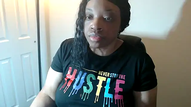 Sexymona1218 online show from 04-22-26, 07:33