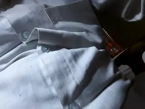 Snapshot of desiboy1101 chatting on 03-19-25, 01:40 desiboy1101 online show from 03-19-25, 01:40