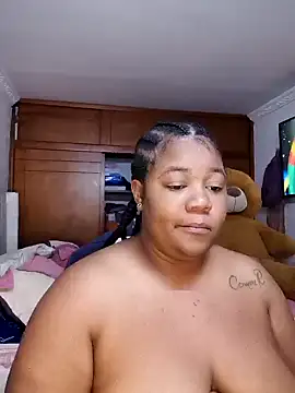 Snapshot of Daddys_girl1 chatting on 03-18-25, 04:37 Daddys girl1 online show from 03-18-25, 04:37