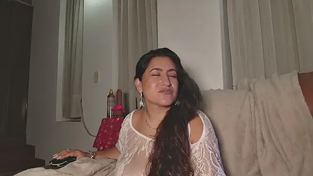 DeesseLuxure online show from 03-18-25, 07:30