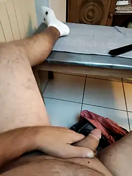 Snapshot of Corref chatting on 12-22-25, 03:53 Corref online show from 12-22-25, 03:53