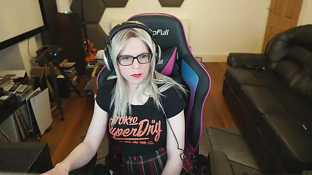 KelseyCobalt online show from 02-19-25, 09:25