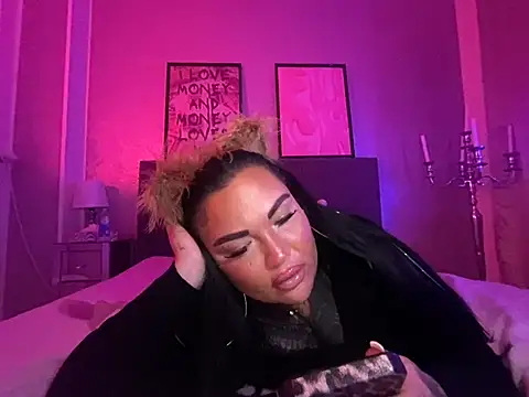  MelinaCurves  online show from 01-27-25, 12:01