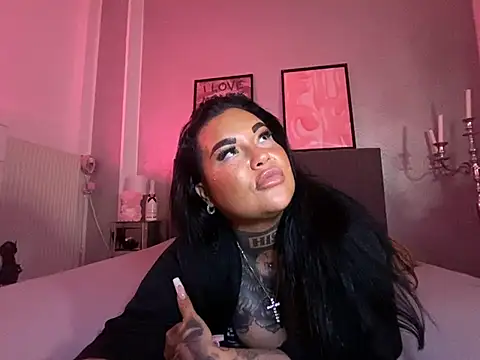  MelinaCurves  online show from 02-23-25, 11:36