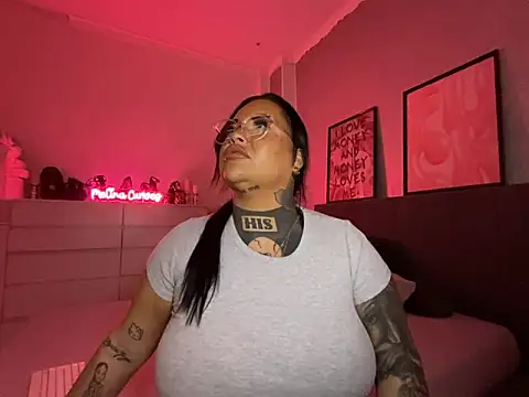  MelinaCurves  online show from 02-24-25, 06:58