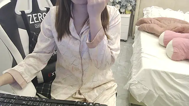 Hanako love online show from 02-23-25, 03:29