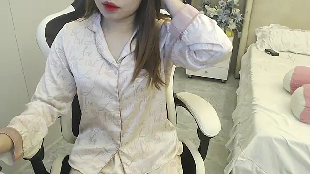 Hanako love online show from 02-24-25, 03:20